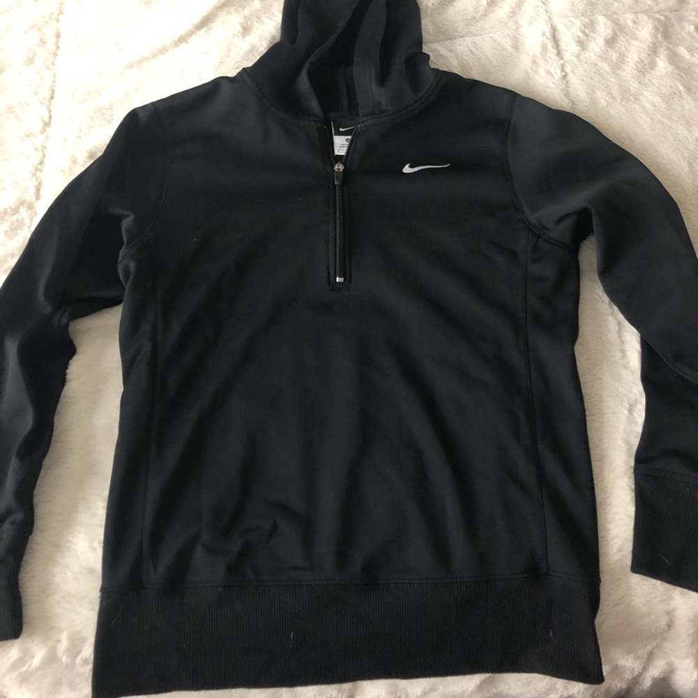 Nike half-zip 🖤
